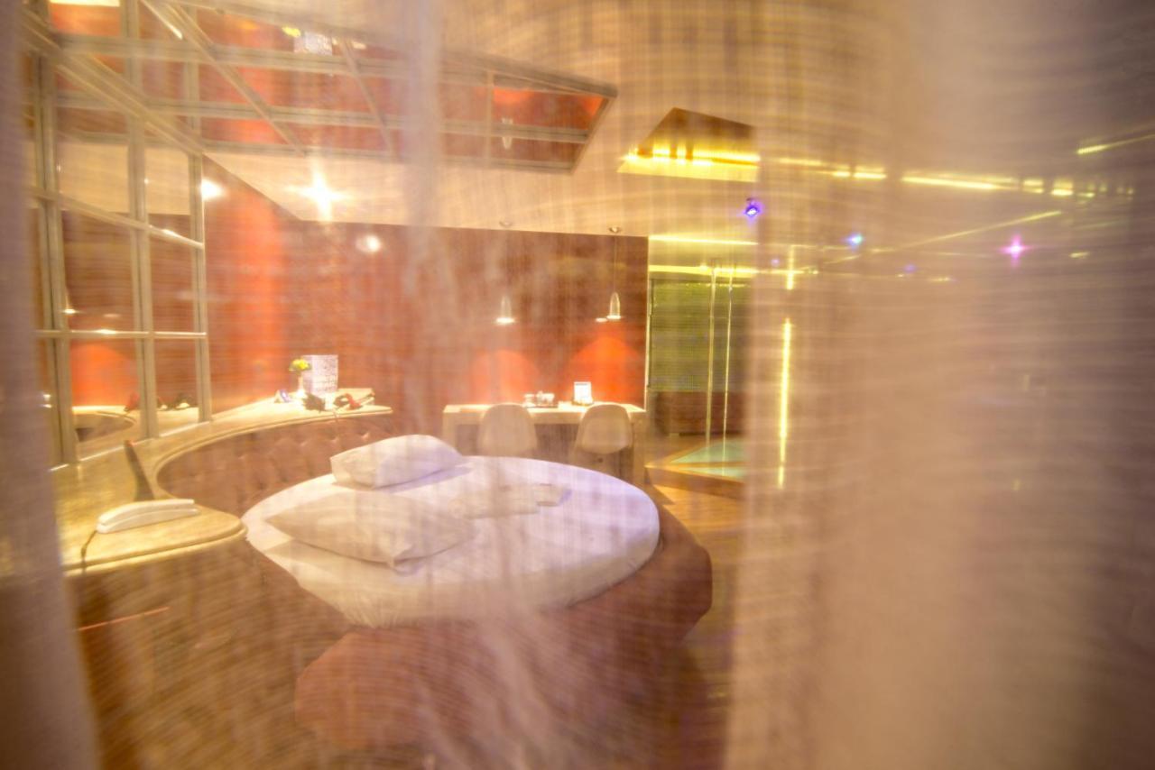A2 Suites - Hotel E Motel Нуклео-Бандейранти Экстерьер фото