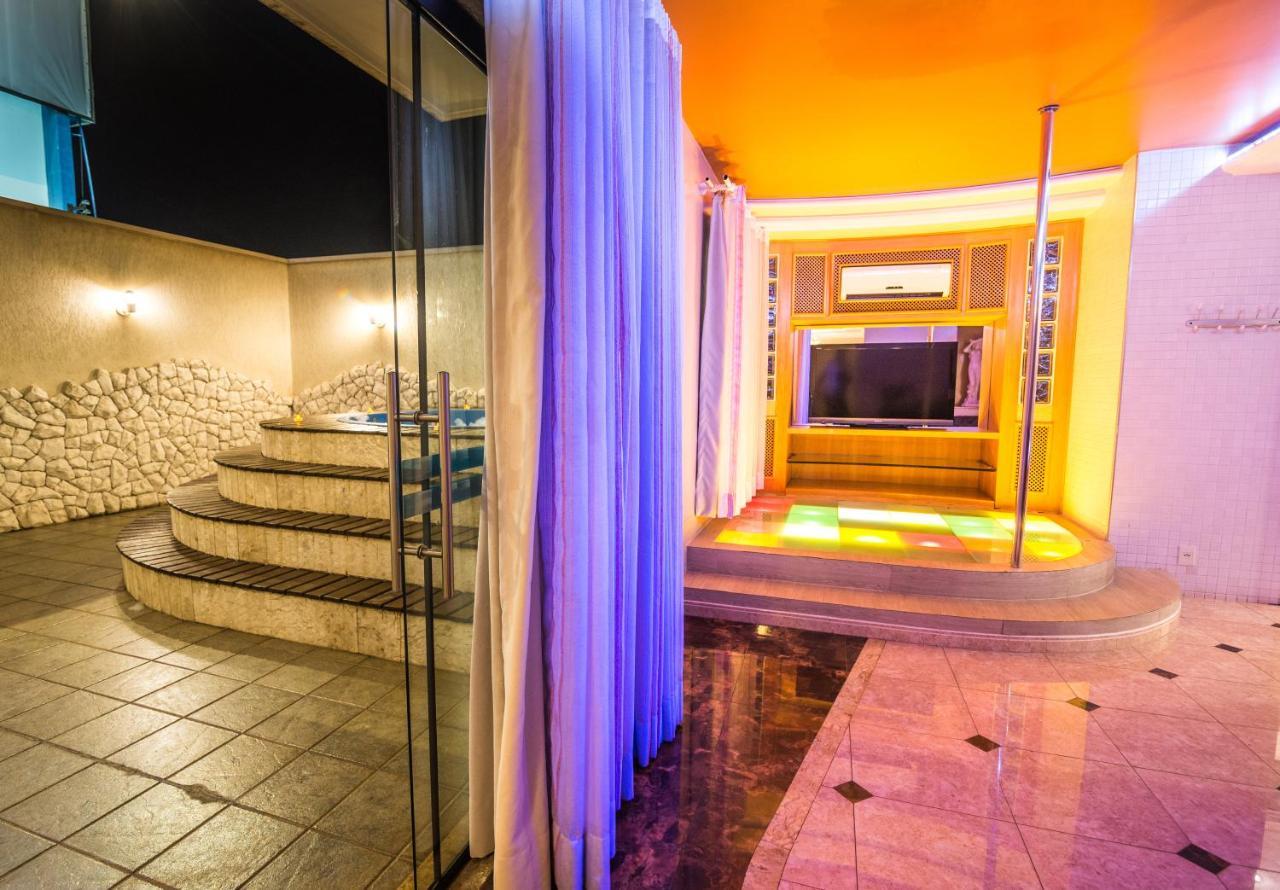 A2 Suites - Hotel E Motel Нуклео-Бандейранти Экстерьер фото